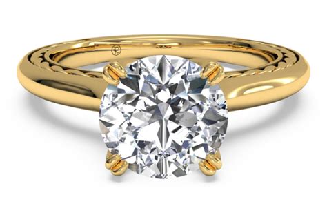 gold ring with diamond PNG