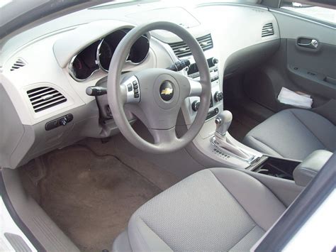 2009 Chevrolet Malibu - Interior Pictures - CarGurus