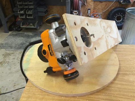 Quick & Easy Circle Cutting Jig For A Router | Wilker Do's