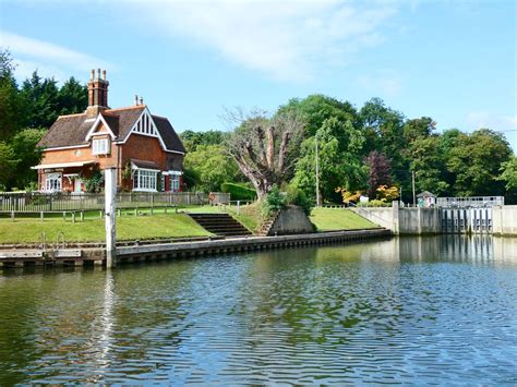 and Millie makes three: Runnymede Moorings (River Thames) – Wednesday 31st July