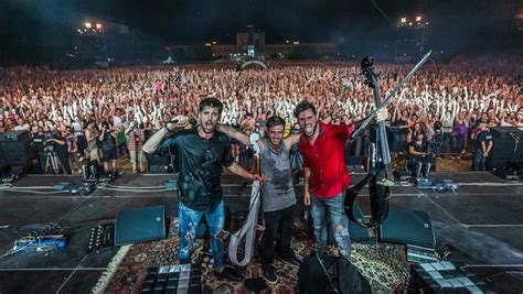 [VIDEO] 2CELLOS Celebrate 5th Birthday with Thousands in Zagreb | Croatia Week