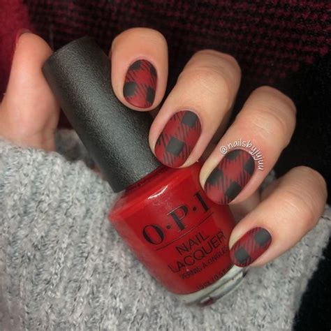 70+ Stylish Christmas Nails You Should Try In 2022 | Plaid nails, Christmas nail colors, Nail colors