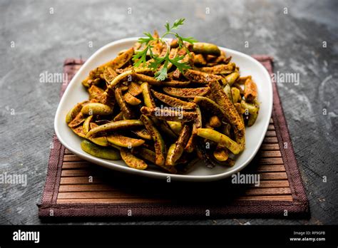 Tindora Sabzi / Tendli / tondli Fry also known as Ivy Gourd fry recipe ...