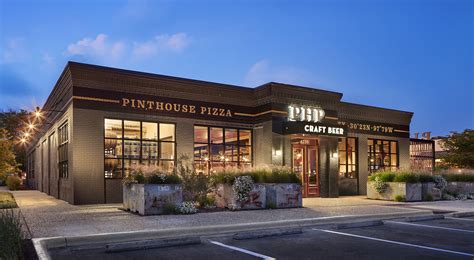 Pinthouse Pizza restaurant & beer branding - Grits + Grids