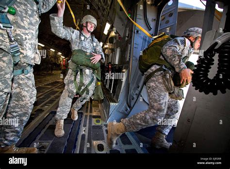 Wwii Paratroopers 82nd Airborne Division