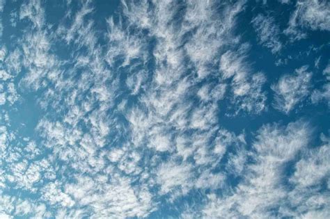 81 Facts About Cirrus Clouds That Will Blow You Away | Kidadl