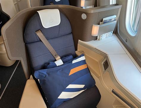 Review: Lufthansa Business Class 787 (DTW-FRA) - One Mile at a Time