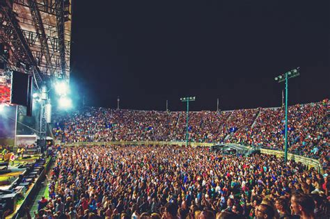 Everything You Need to Know About Forest Hills Stadium, NYC's Best Outdoor Venue | MTA Away