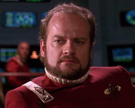 star trek - Do we ever see a 23rd Century Starfleet Officer with facial hair? - Science Fiction ...