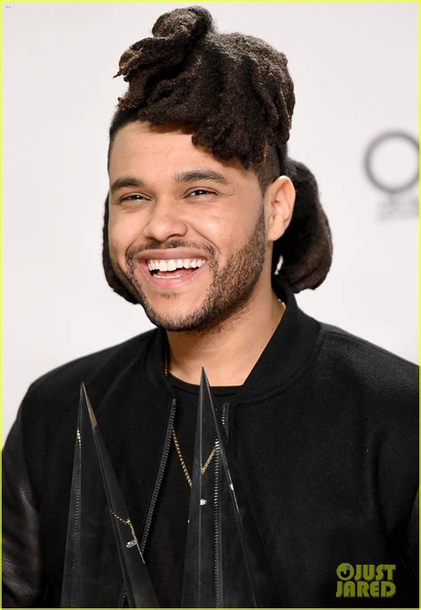 The Weeknd Sets the AMAs 2015 on Fire with 'The Hills' (Video): Photo ...