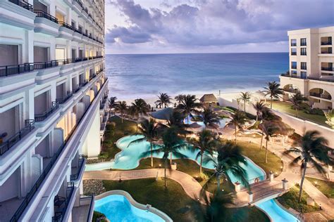 JW Marriott Cancun Resort and Spa - Book with free breakfast, hotel credit, VIP status and more