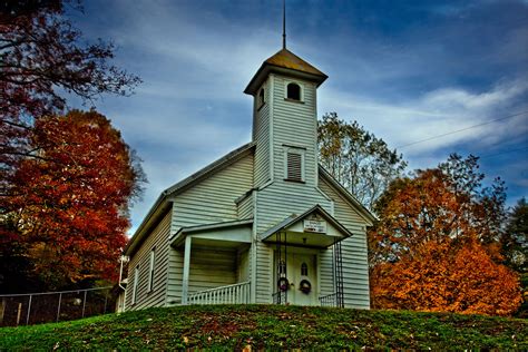 File:Autumn-country-church - Virginia - ForestWander.jpg - Wikimedia ...