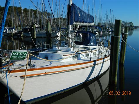 Bristol 41.1 – Deaton Yacht Sales