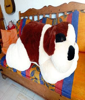 Perro de peluche gigante san bernardo tono cafe 3 oscuro