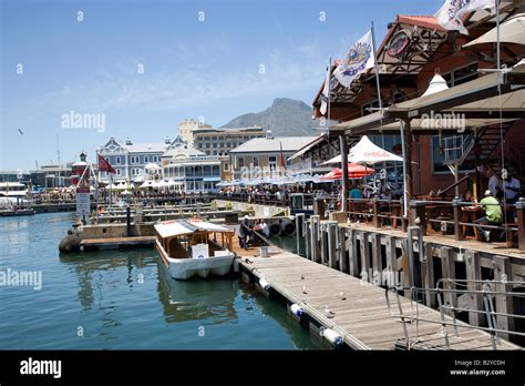 Cape Town Waterfront - Quay Four restaurant and jetty Stock Photo - Alamy