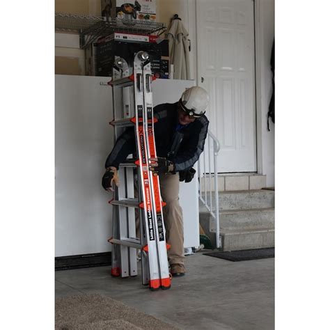 Little Giant Ladders Revolution M22 Aluminum 22-ft Reach Type 1A- 300-lb Capacity Telescoping ...