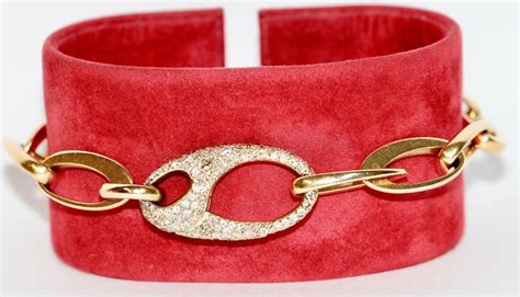 Beautiful Designer Chain Bracelet Made by Pomellato, 18 Karat Gold with ...