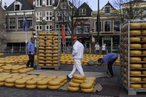 Alkmaar Cheese Market editorial stock photo. Image of dutch - 101206878