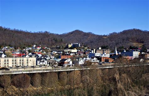 Town guide: Williamson - Almost Heaven - West Virginia