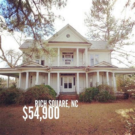 200 E Jackson St, Rich Square, NC -- An 1895 beauty sitting on over an ...