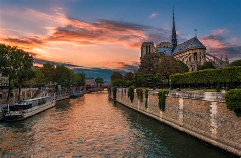 Inside Notre Dame Cathedral Paris: Photos & Info - Travel Caffeine