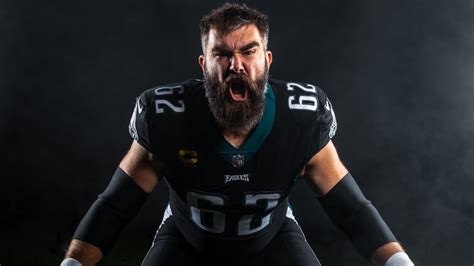 The Blackout: Eagles unveil all-black uniform for Sunday night