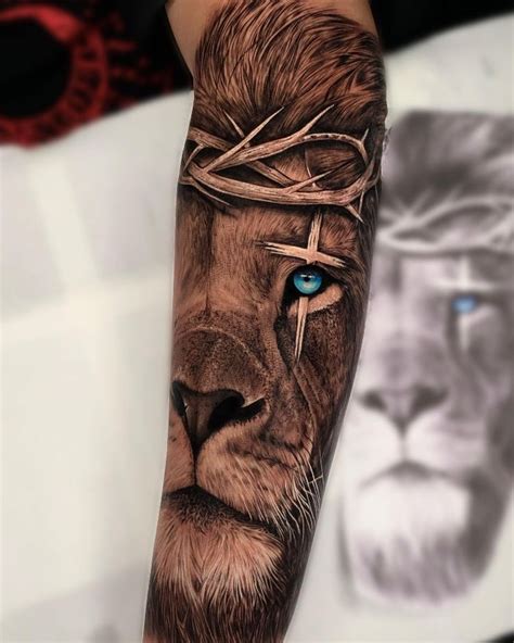 Lion Tattoo On Ribs