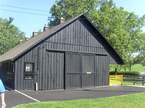 Claiborne Farm - Breeding Barn | Bodegas