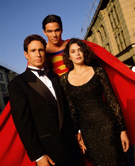 Superman And Lois Cast / Cast - Lois and Clark Photo (415996) - Fanpop ...