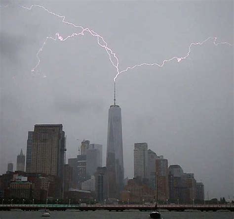 New Jersey storms knock out power to thousands, cause outage at Great Adventure - ABC7 New York