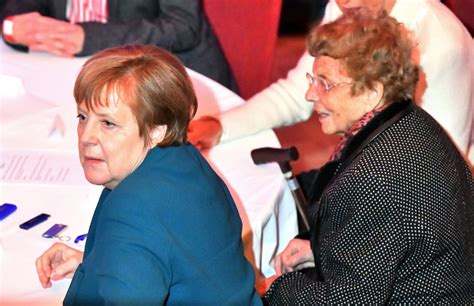 Mutter von Angela Merkel ist tot – Kanzlerin in Trauer - DerWesten.de