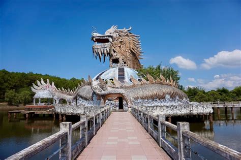 Abandoned Waterpark Hunting: Hue, Vietnam