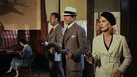 Bonnie and Clyde (1967) | Qwipster | Movie Reviews Bonnie and Clyde (1967)