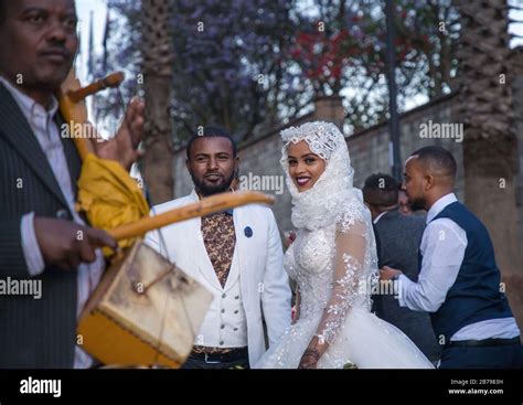 Muslim wedding africa hi-res stock photography and images - Alamy