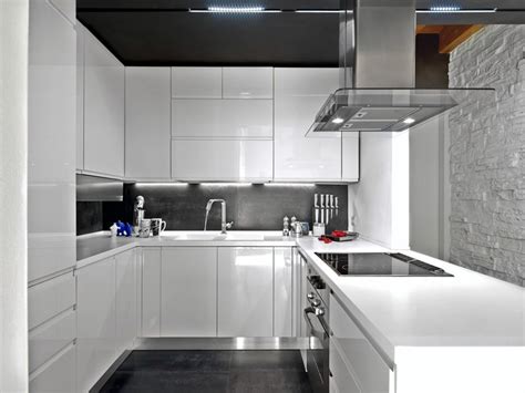 25 U Shaped Kitchen Designs (Pictures) | White modern kitchen, Luxury ...