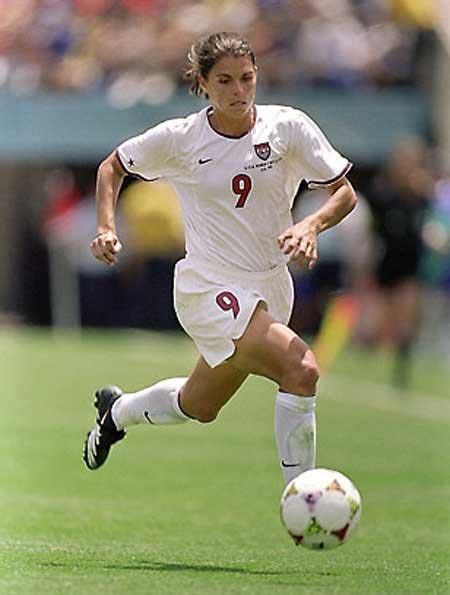 Mia Hamm | Mia hamm soccer, Soccer players, Usa soccer women