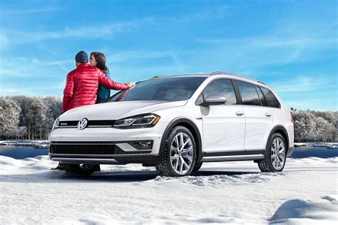 2018 Volkswagen Golf Alltrack | Larry Roesch Volkswagen | Bensenville, IL