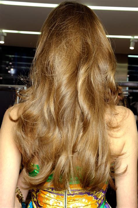 Glamour By Fatima: Hair How To: Bouncy Blow Dry