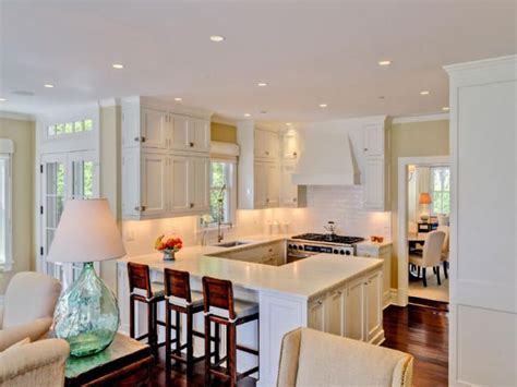 Brooke Shields' New Home in the Hamptons (PHOTOS) | Home kitchens ...