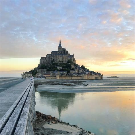 Sunrise at Mont Saint-Michel, France : r/travel