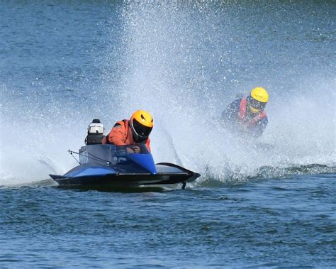 Outboard powerboat racing: Tha American Powerboat Racing Association ...