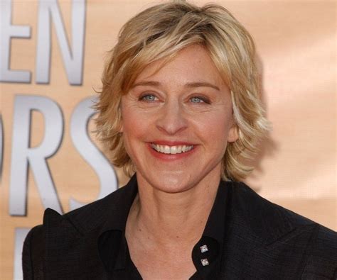 Ellen DeGeneres Biography - Facts, Childhood, Family Life & Achievements