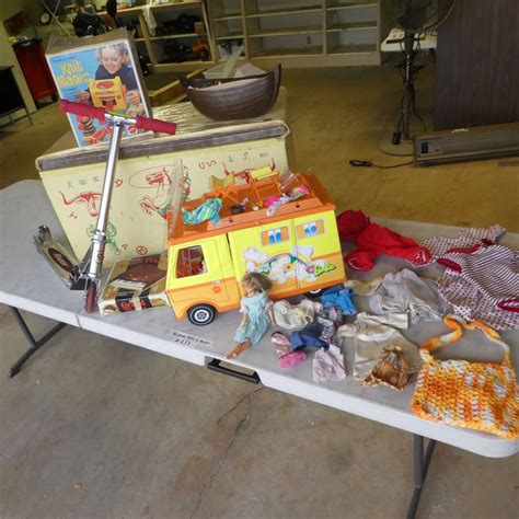 Lot #233 - Vintage Barbie Camper Van, Barbie Dolls & Accessories Plus ...