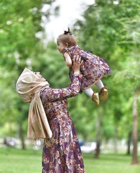 Pinterest: @adarkurdish | Mom daughter outfits, Mother daughter outfits, Mother daughter fashion