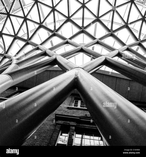 Architecture of London Kings Cross railway station Stock Photo - Alamy