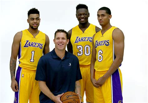 A look at Lakers' 2016-17 roster - LA Times