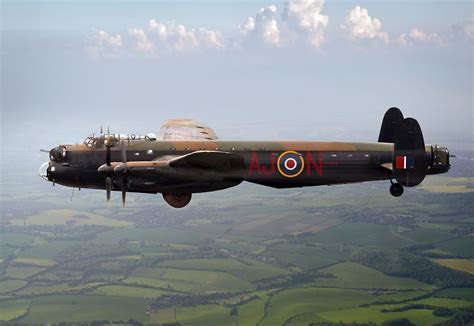 Gary Eason Photography | Dambusters Lancaster AJ-N | Lancaster bomber ...