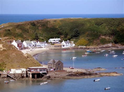 Morfa Nefyn - Things to Do Near Me | AboutBritain.com