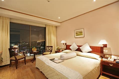 THE PENINSULA CHITTAGONG $82 ($̶1̶0̶1̶) - Updated 2022 Prices & Hotel ...