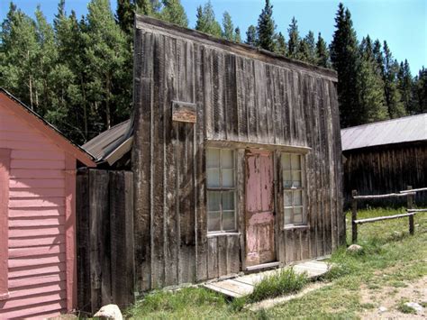 St. Elmo, the ghost town in Colorado should be on your bucket list